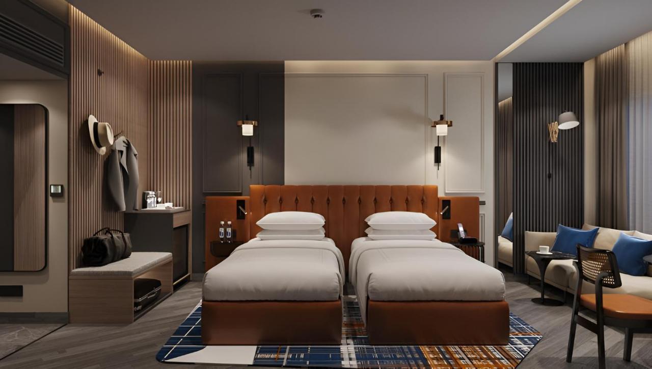 Ramada Encore By Wyndham Nipania Hotel